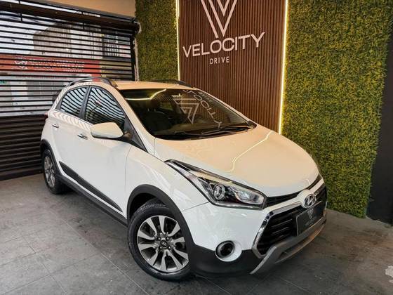 HYUNDAI HB20X 1.6 16V PREMIUM FLEX 4P AUTOMÁTICO HYUNDAI HB20X 1.6 16V PREMIUM FLEX 4P AUTOMÁTICO